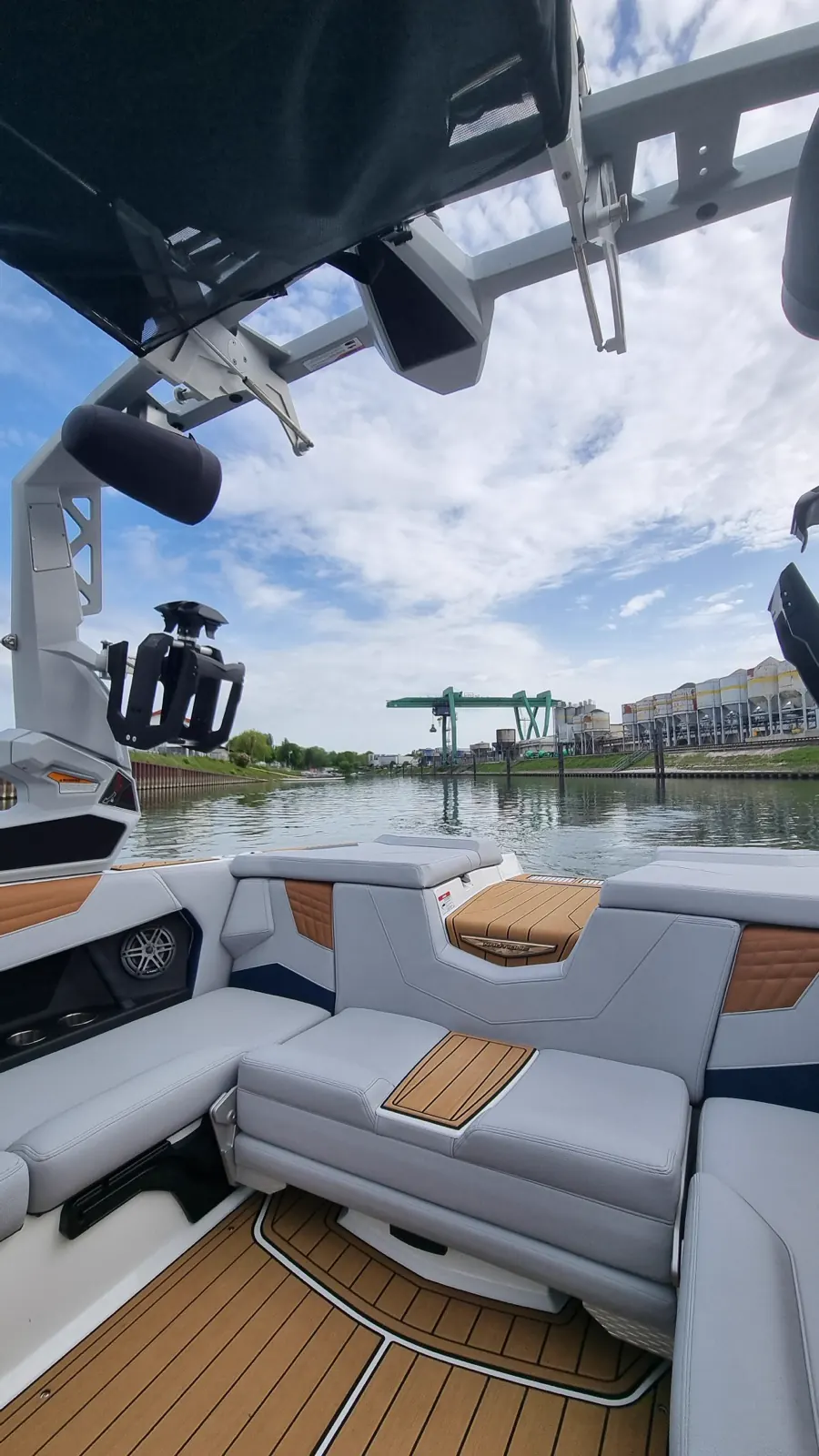 Nautique S 21 – Premium Interior